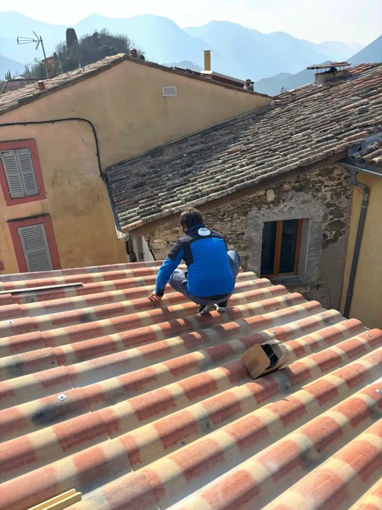 De la charpente à la gouttière, un seul artisan