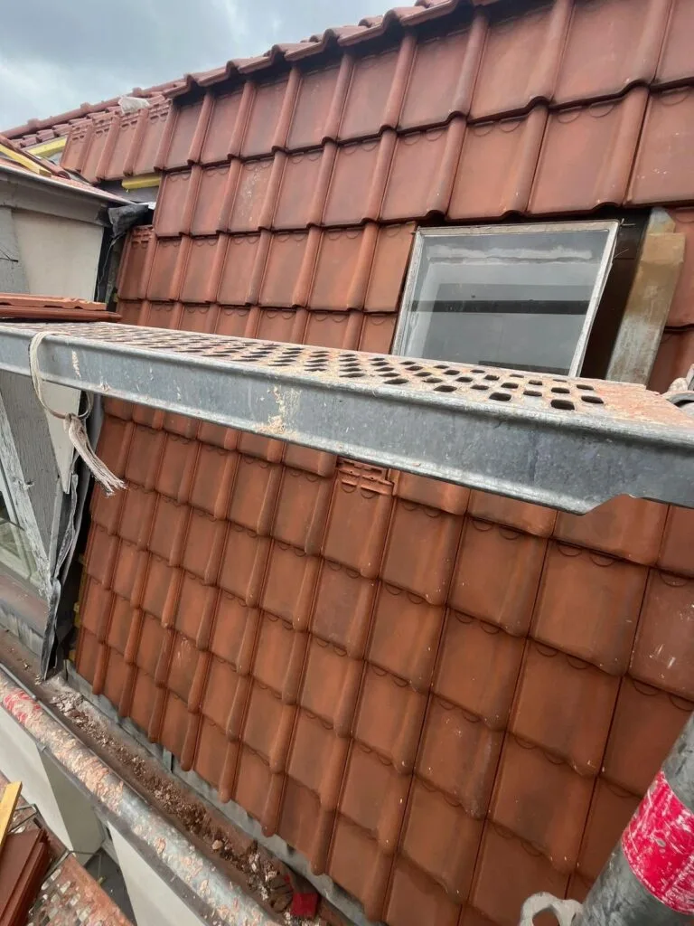 Réalisation couvreur Velux & lucarnes — Morzine